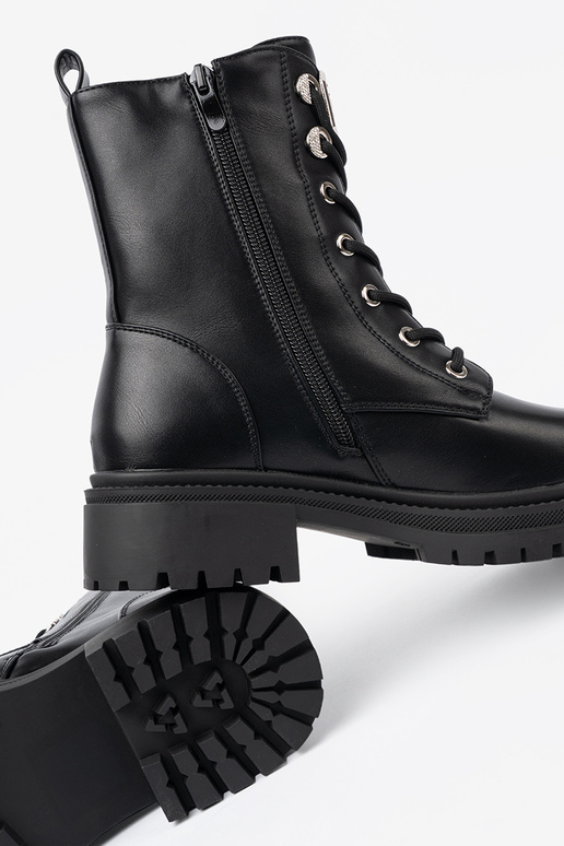 black boots Inith metal decoration