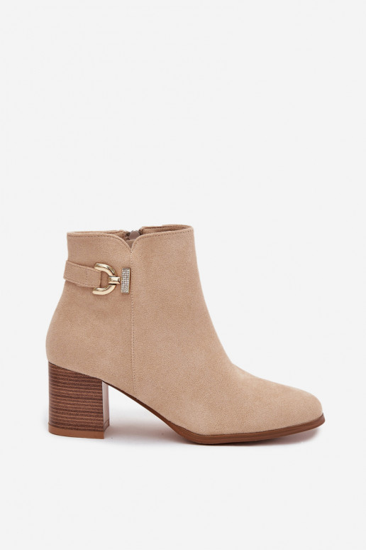   Ze m Detalem  Renora