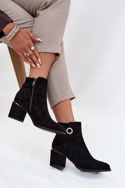 Ocieplane Botki Damskie Ze Złotymi Detalami Na Słupku Czarne Dorisse