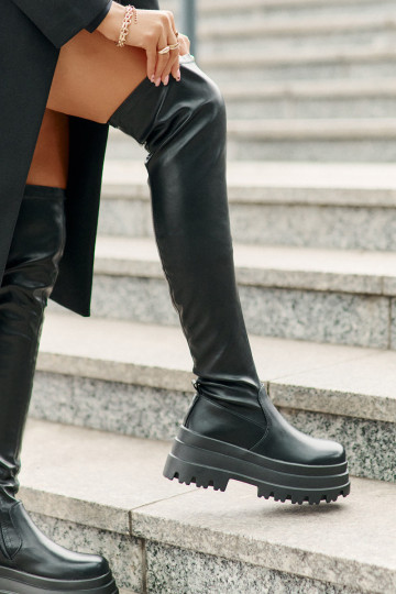 Knee High Boots On A Massive Platform Black Zinera 2