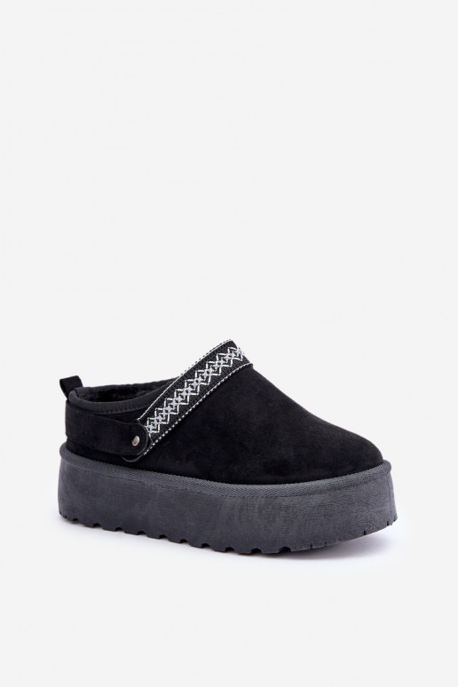 Snow Boots With Decorative Embroidery Black Selithria Snow Boots With Decorative Embroidery Black Selithria