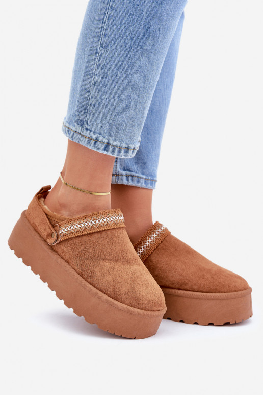 Snow Boots With Decorative Embroidery Camel Selithria