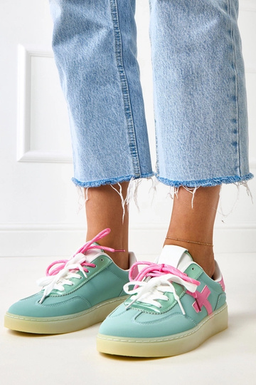 Turkusowe sneakersy na...