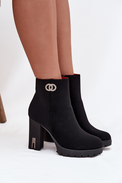Ocieplane Botki Damskie Na SłupkuwithOzdobnym Detalem Czarne Vessara