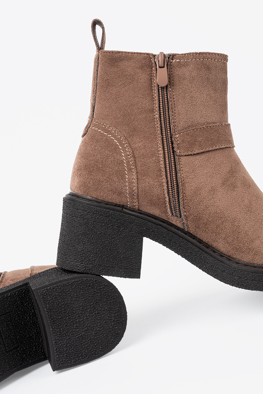 Stylowe beżowe botki na stabilnym obcasie Stylowe beżowe botki na stabilnym obcasie