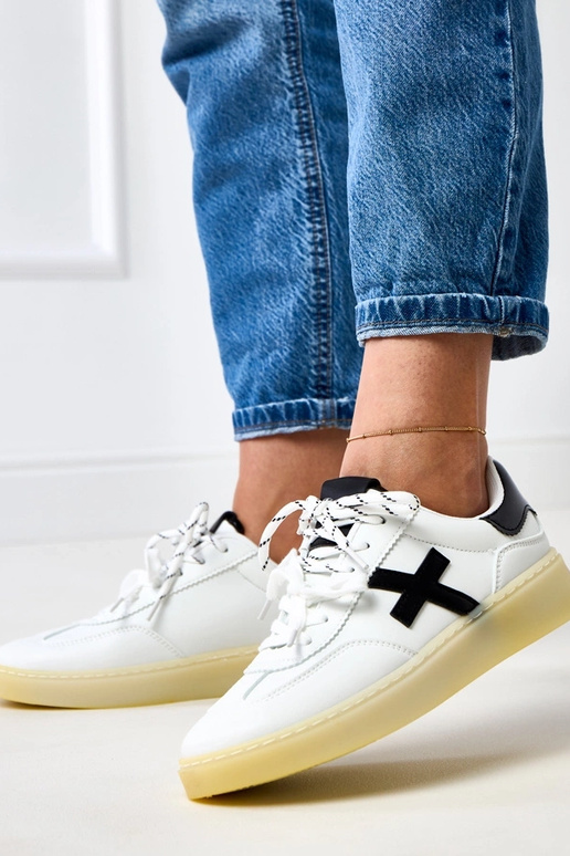 Białe sneakersy na platformie z...