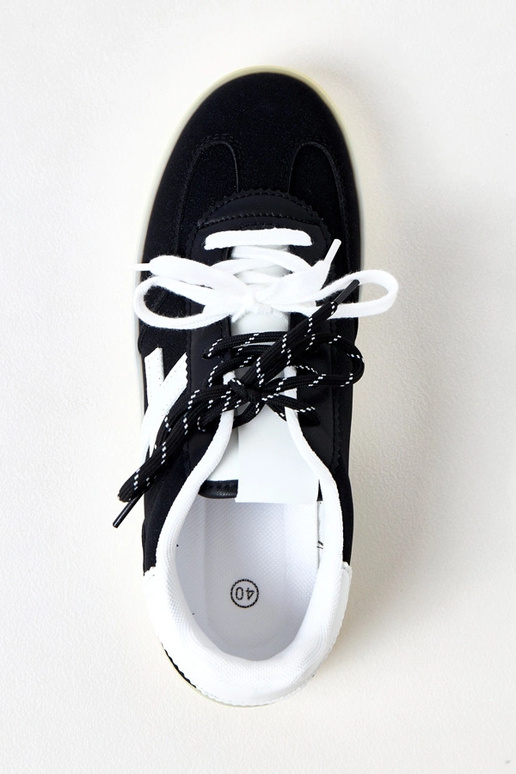 Czarne sneakersy na platformie z...