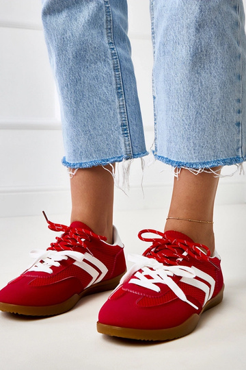 Czerwone sneakersy...