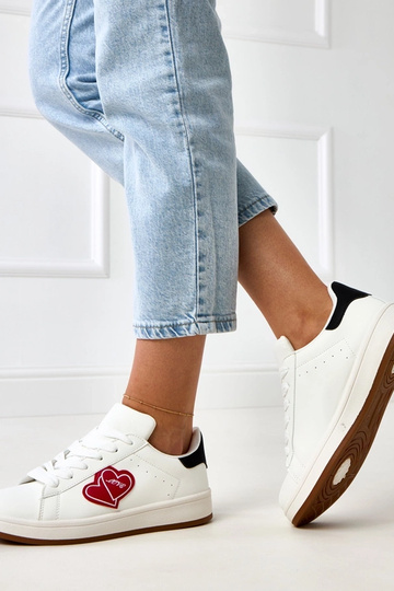 Białe sneakersy na... 2