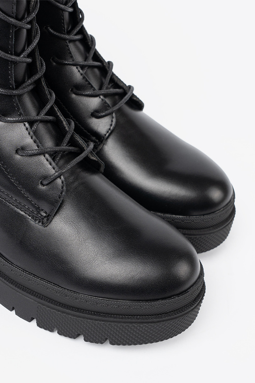 black laced Inomens boots