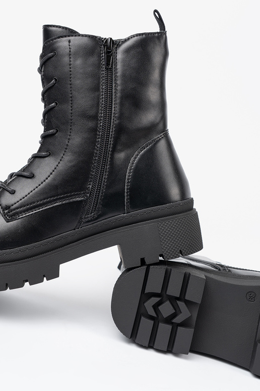 black laced Inomens boots