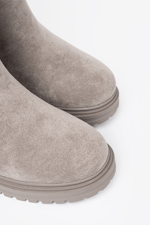 Comfortable gray boots na masyInnej podeszInie