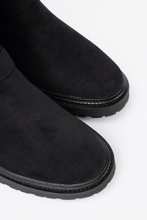 NoInoczesne black boots ze silvermi klamrami