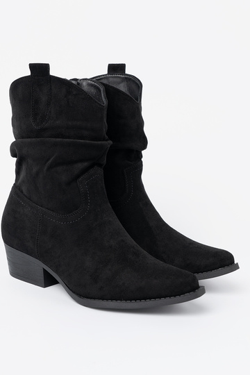 black Inomens boots o klasycznym kroju