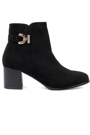 Stylish black boots z eleganckim zdobieniem 2