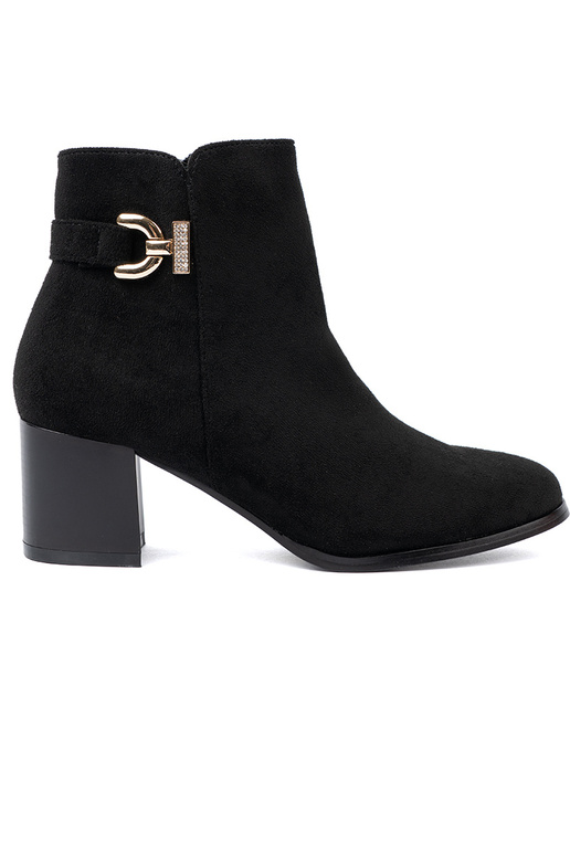 Stylish black boots z eleganckim zdobieniem