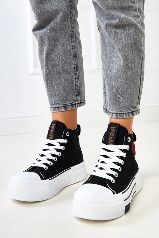 Czarne wysokie trampki na platformie...