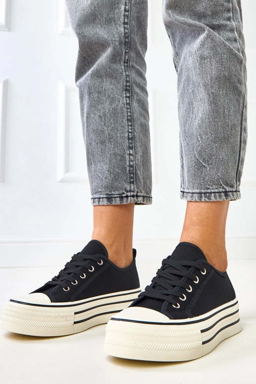 Czarne trampki na platformie Talah