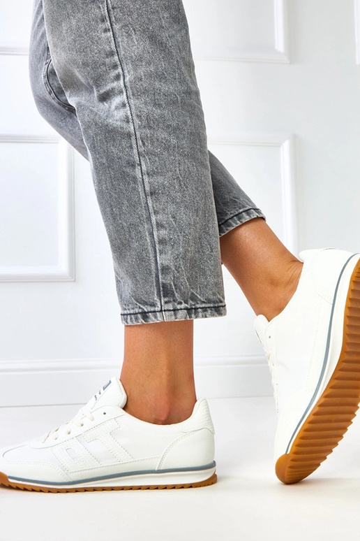 Białe sneakersy sportowe z szarymi... Białe sneakersy sportowe z szarymi...