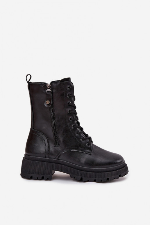   Podójnym Zamkiem  Perlina