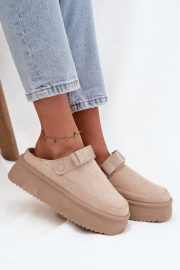 Snow Boots With Decorative Embroidery Beige Selithria