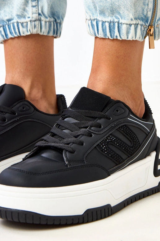 Czarne sneakersy na platformie... Czarne sneakersy na platformie...