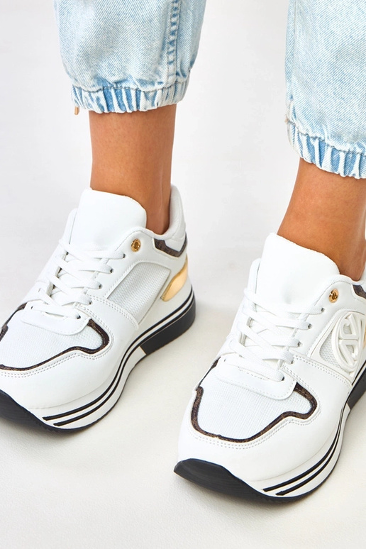 Biało-czarne sneakersy na platformie... Biało-czarne sneakersy na platformie...