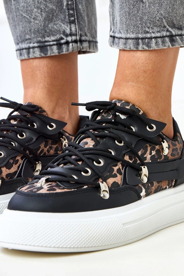 Czarno- białe sneakersy na...
