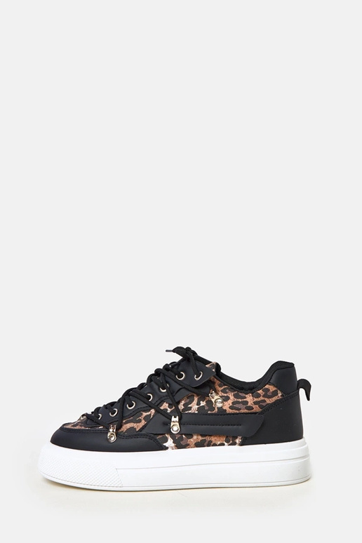 Czarno- białe sneakersy na platformie... Czarno- białe sneakersy na platformie...