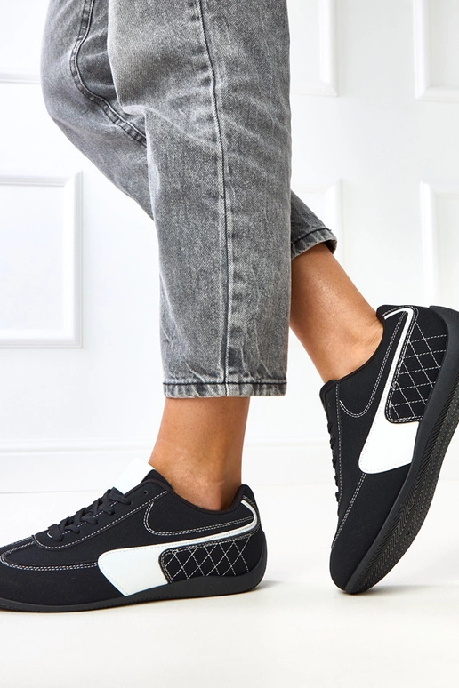 Czarne sneakersy z białym akcentem... Czarne sneakersy z białym akcentem...
