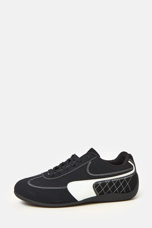 Czarne sneakersy z białym akcentem... Czarne sneakersy z białym akcentem...