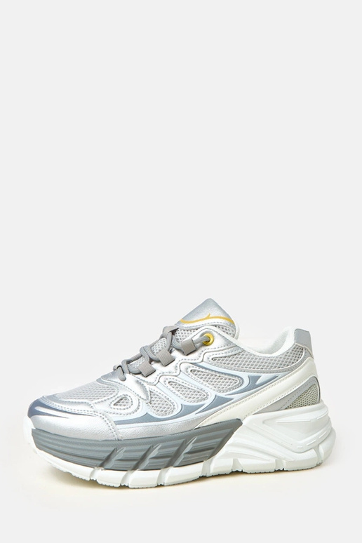 Srebrne sneakersy na masywnej... Srebrne sneakersy na masywnej...