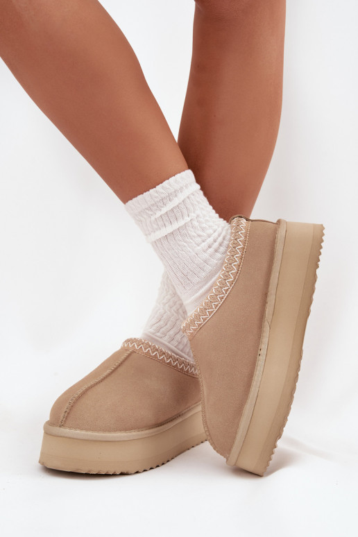 Low suede snow boots for women with embroidery on platform Vinceza 97960 beige