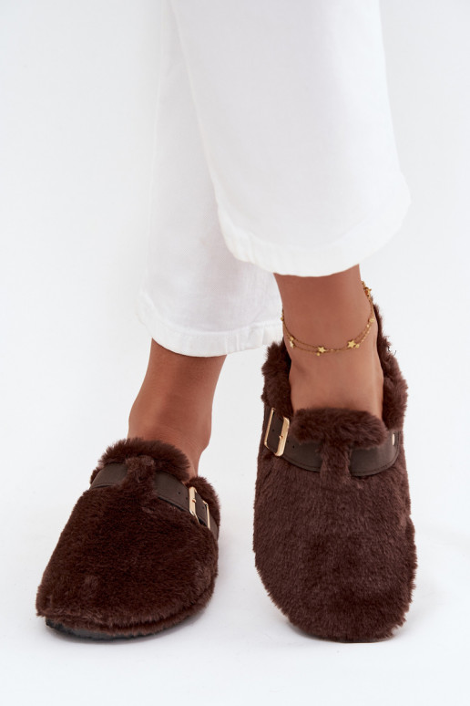 Faux fur women's slippers on a platform with a strap and buckle brown Noraline Faux fur women's slippers on a platform with a strap and buckle brown Noraline