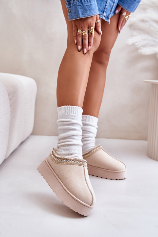 Women's Snow Boots On Platform Insulated With Fur Light Beige Remenia Women's Snow Boots On Platform Insulated With Fur Light Beige Remenia