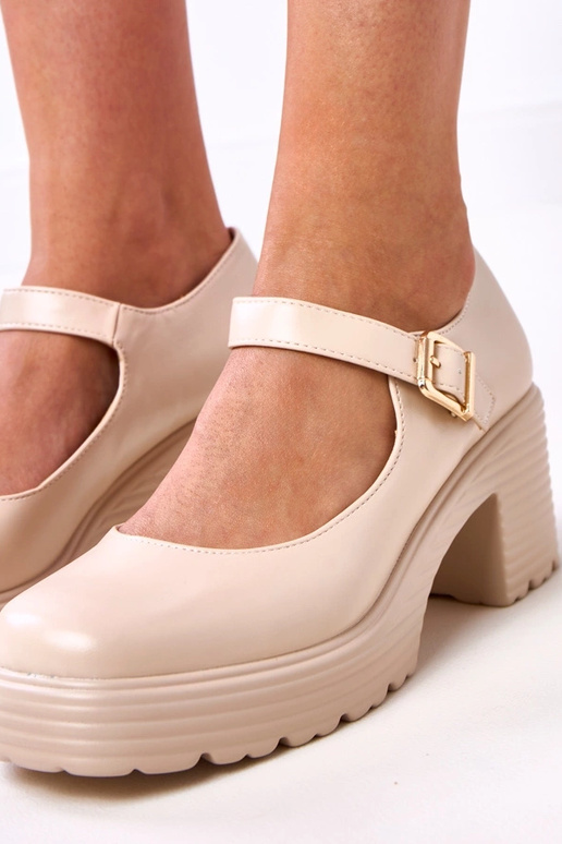 Beżowe półbuty na słupku z zapięciem... Beżowe półbuty na słupku z zapięciem...