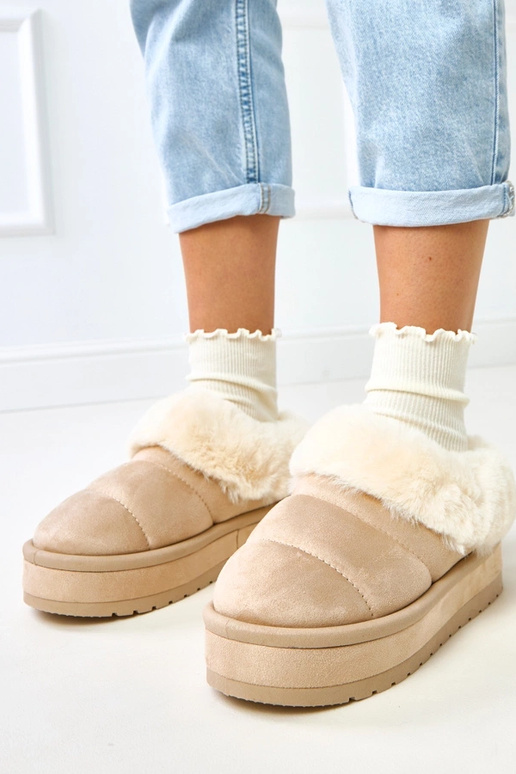 Beżowe krótkie śniegowce ocieplane... Beżowe krótkie śniegowce ocieplane...