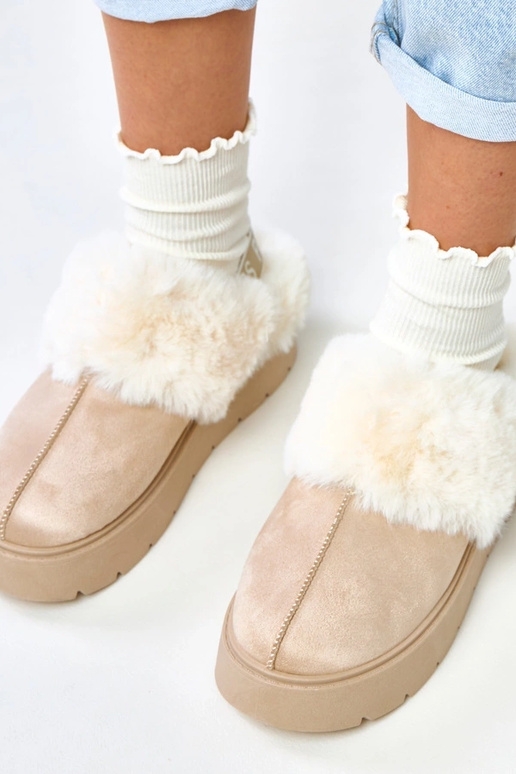 Beżowe krótkie śniegowce ocieplane... Beżowe krótkie śniegowce ocieplane...