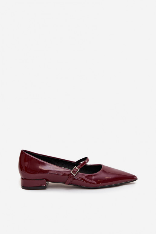 Patent leather ballerinas with a delicate heel with strap Bordeaux Isvella Patent leather ballerinas with a delicate heel with strap Bordeaux Isvella