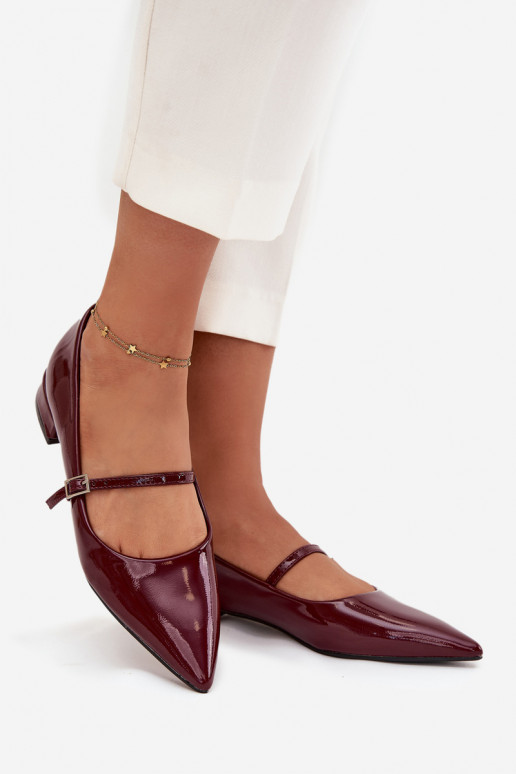 Patent leather ballerinas with a delicate heel with strap Bordeaux Isvella Patent leather ballerinas with a delicate heel with strap Bordeaux Isvella