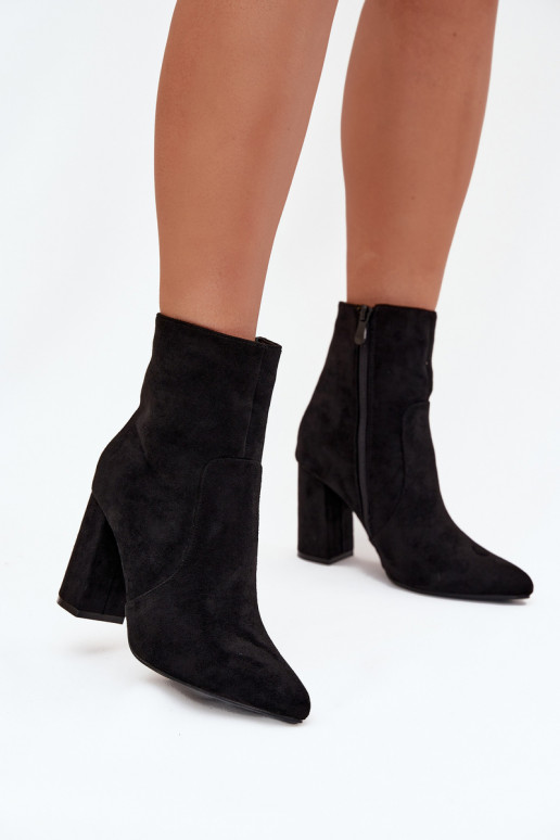 Insulated women's ankle boots with heel made of eco suede black Pralina Insulated women's ankle boots with heel made of eco suede black Pralina
