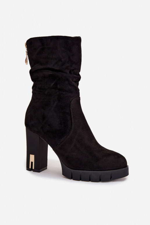 Insulated Women's Ankle Boots on Heel with Gold Lock and Wrinkling Black Briannae Insulated Women's Ankle Boots on Heel with Gold Lock and Wrinkling Black Briannae