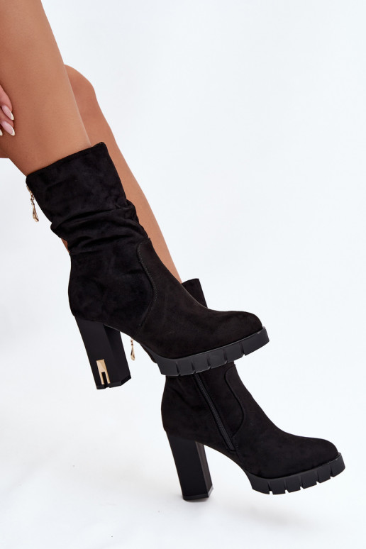 Insulated Women's Ankle Boots on Heel with Gold Lock and Wrinkling Black Briannae Insulated Women's Ankle Boots on Heel with Gold Lock and Wrinkling Black Briannae