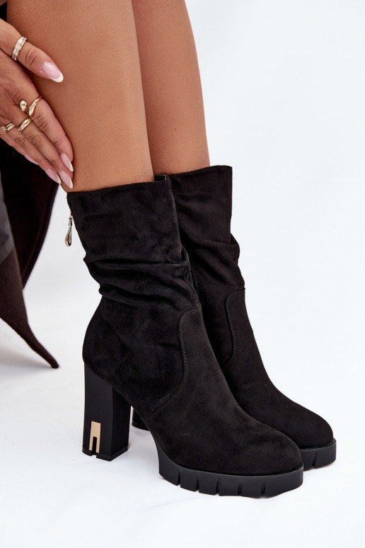 Insulated Women's Ankle Boots on Heel with Gold Lock and Wrinkling Black Briannae Insulated Women's Ankle Boots on Heel with Gold Lock and Wrinkling Black Briannae