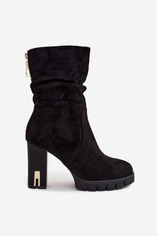 Insulated Women's Ankle Boots on Heel with Gold Lock and Wrinkling Black Briannae Insulated Women's Ankle Boots on Heel with Gold Lock and Wrinkling Black Briannae