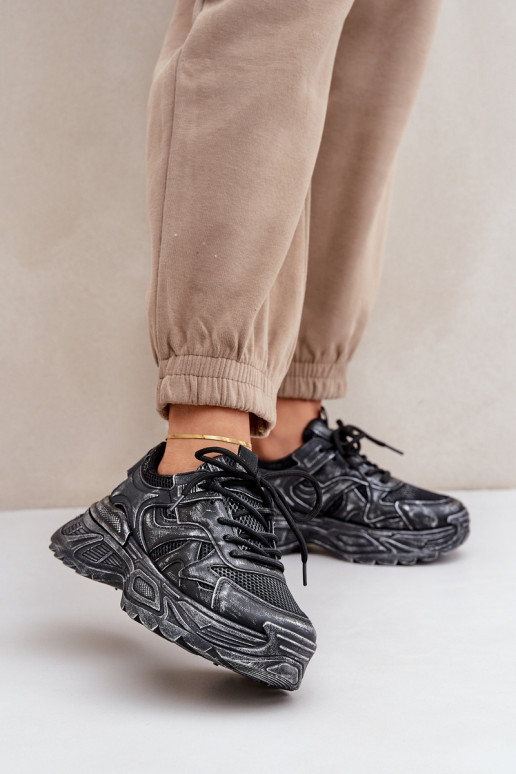 copy of Sneakersy Damskie Z Przetarciami Na Platformie Czarne Seladwen