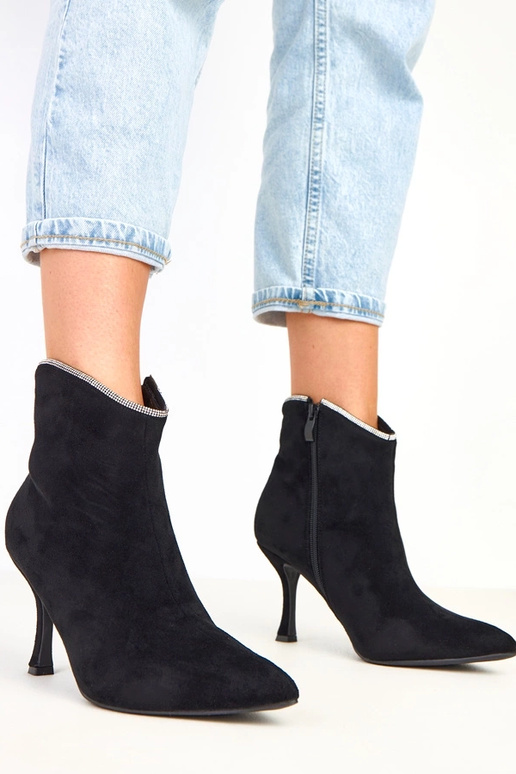 Czarne botki damskie z cyrkoniami Silvia Czarne botki damskie z cyrkoniami Silvia