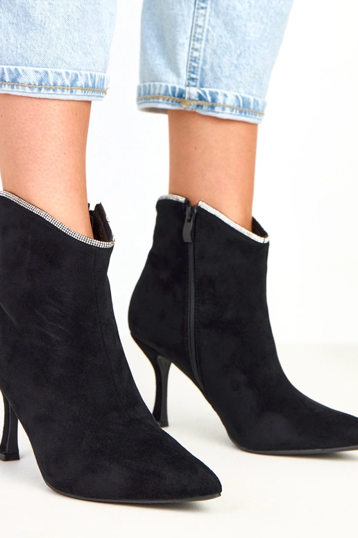 Czarne botki damskie z cyrkoniami Silvia Czarne botki damskie z cyrkoniami Silvia