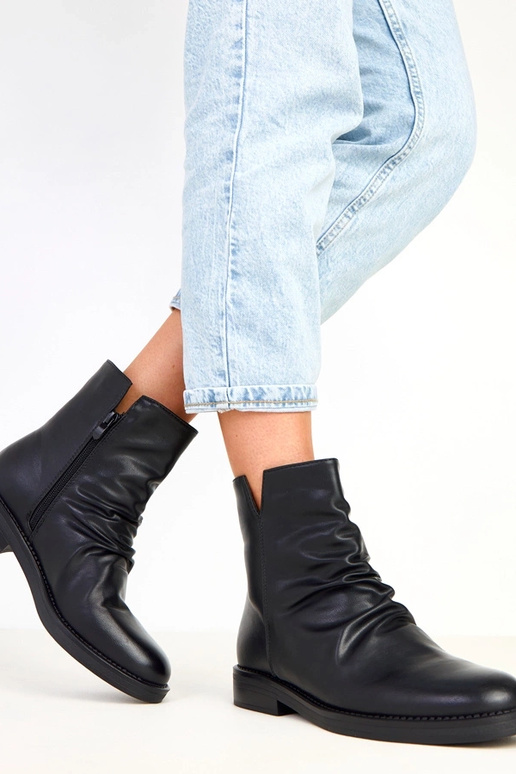 Czarne botki damskie z marszczeniem... Czarne botki damskie z marszczeniem...