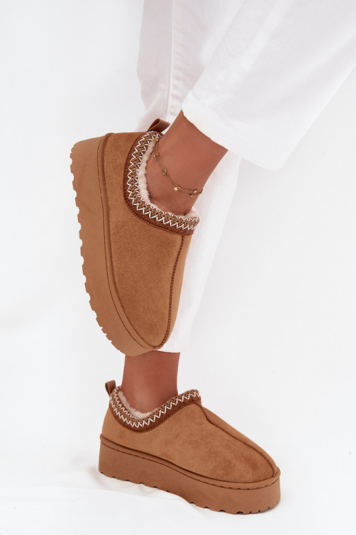 Low Women's Snow Boots with Embroidery on Platform Camel Taliah Low Women's Snow Boots with Embroidery on Platform Camel Taliah